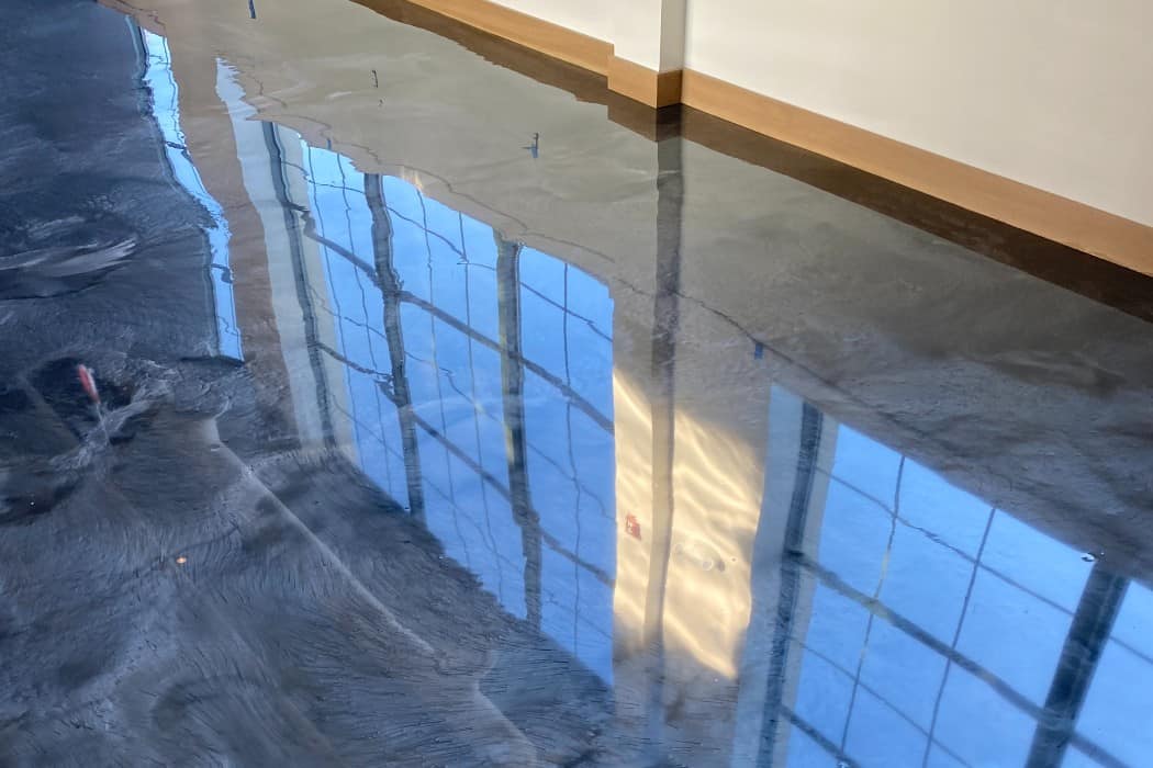 Reflector epoxy floor in Charlestown, MA.